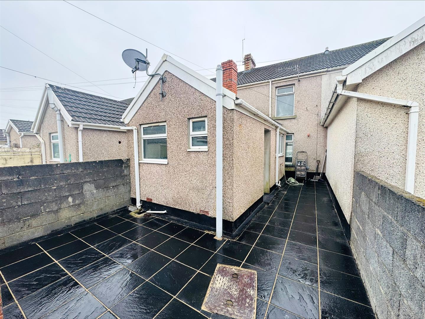 Catherine Street, Llanelli, SA15 2NY